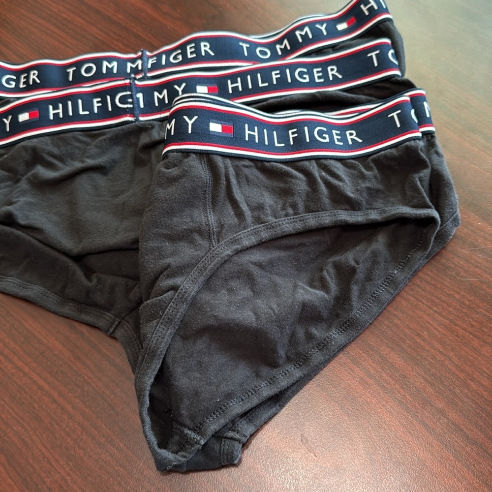 3 Tommy Men’s briefs - Picture 9 of 9